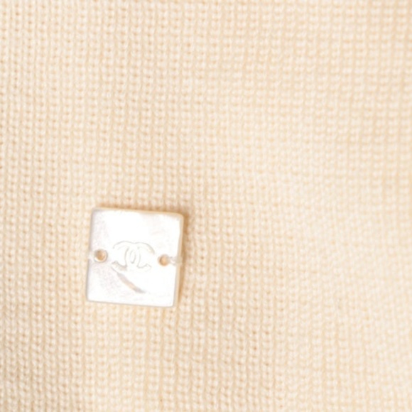 Chanel Wool Turtleneck Sweater, Fall-Winter 2000-2001 size 36 - Picture 2 of 5